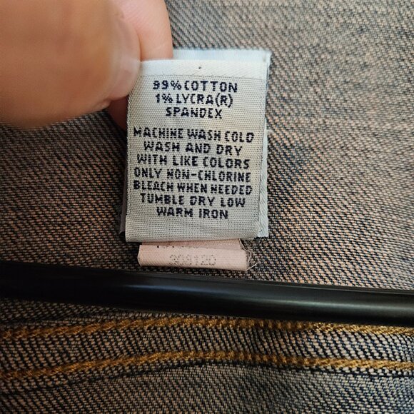 GAP Jean Jacket - Picture 7 of 8
